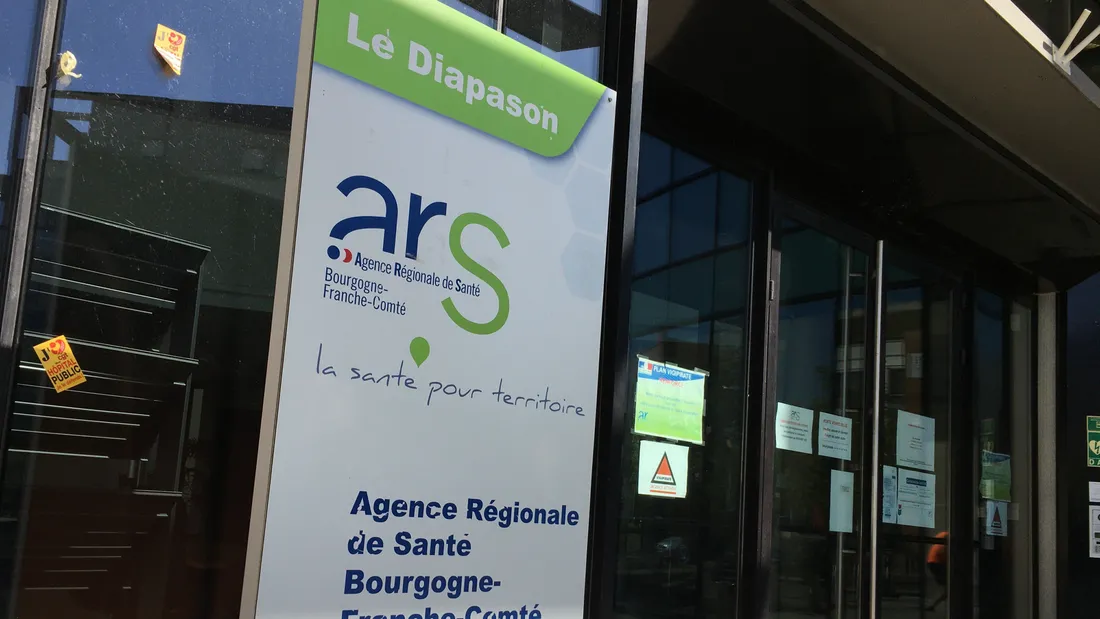 COVID-19 : le variant progresse, la vaccination aussi